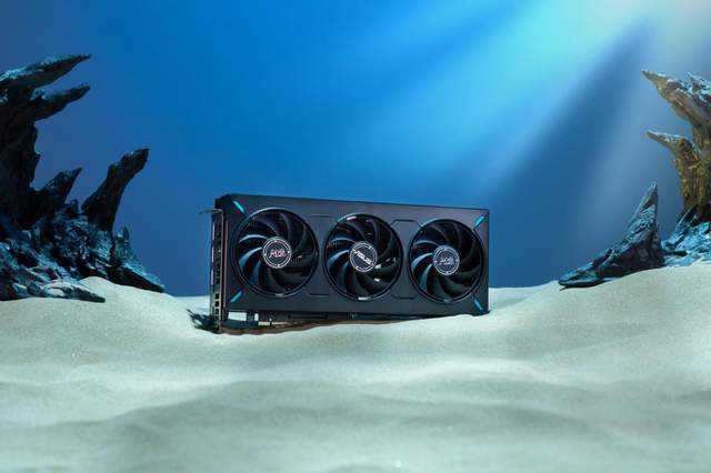 50系N卡中最该买的三风扇甜品华硕ATS-RTX 5060-O8G巨齿鲨测评(图1)