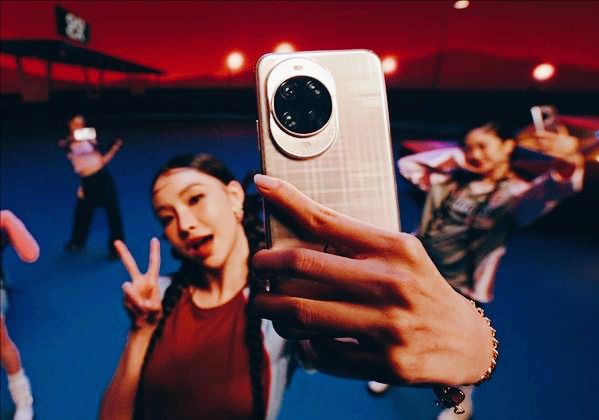 华为nova14 Pro和Ultra怎么选？对比完不纠结700元差出四大升级(图8)