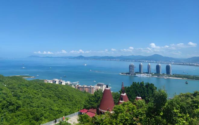 这个省公安厅的领导班子中有两位副市长为何会有此种特殊设置?(图2)