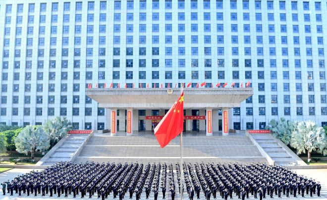 这个省公安厅的领导班子中有两位副市长为何会有此种特殊设置?(图1)