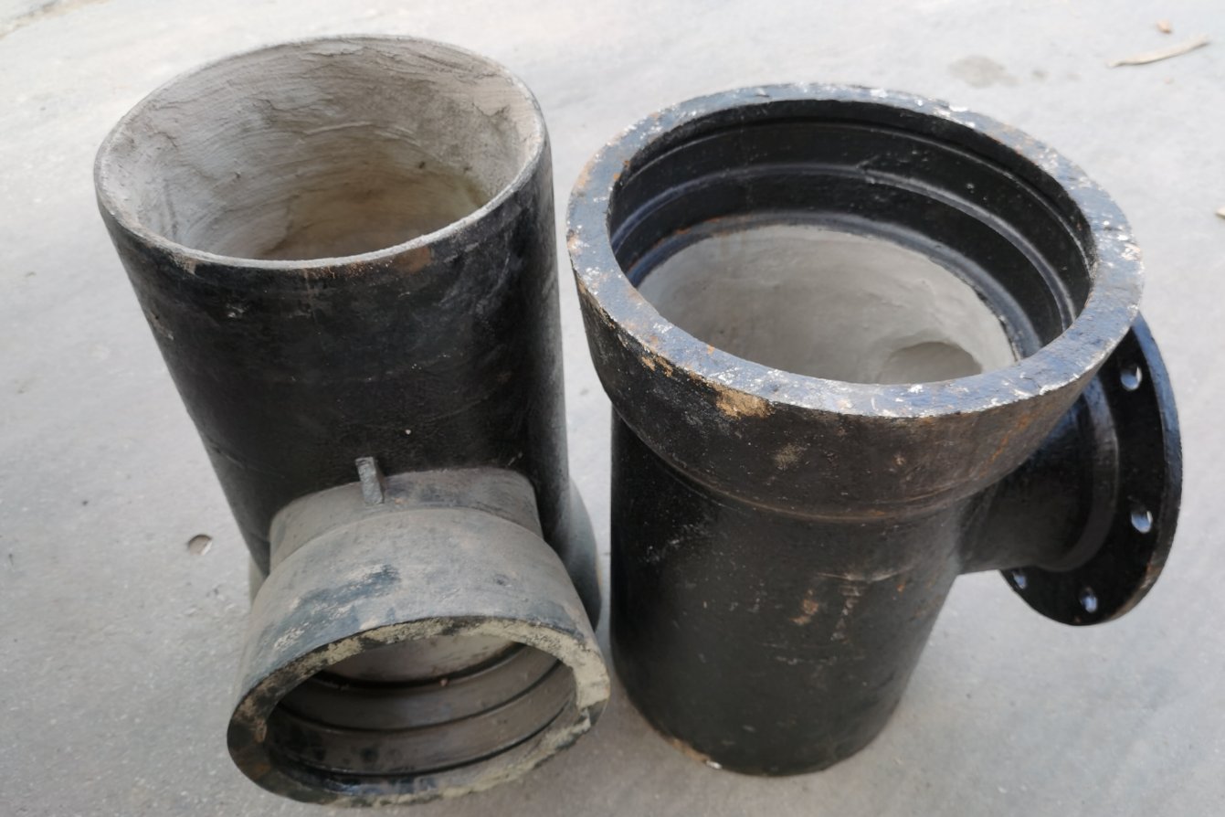 江苏球墨铸铁管件给水管件国标标准打水压出厂铸铁承插单支承三通