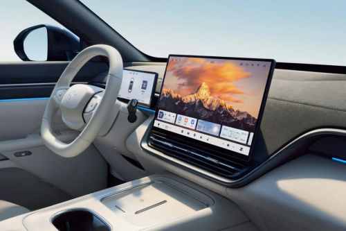 被问爆的家用SUV!2026款东风奕派eπ008凭大空间 + 高安全成20万级首选(图3)