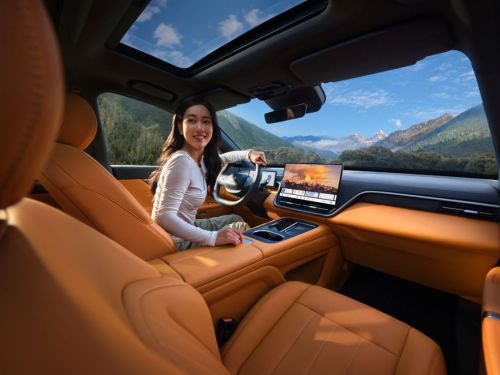 被问爆的家用SUV!2026款东风奕派eπ008凭大空间 + 高安全成20万级首选(图4)