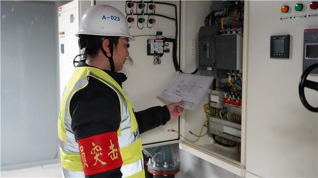 党建“红引擎” 驱动数据中心建设“新速度”——中建二局三公司以“党建+”模式激发工程建设创新活力(图1)