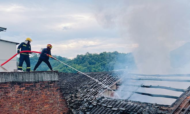 福建省微型消防站建设连续两年纳入省委省政府为民办实事项目(图1)