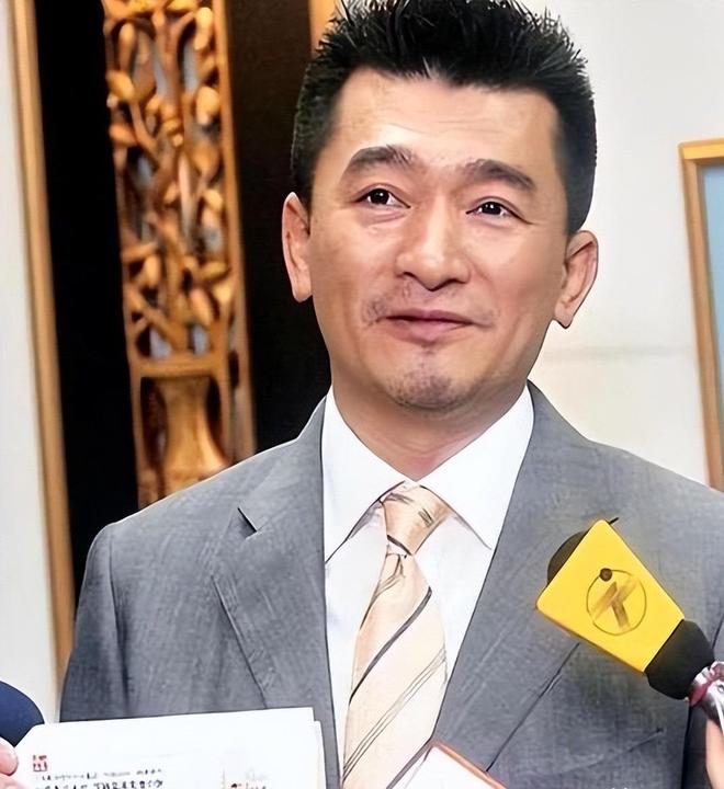 亿万富豪娶日本妻负债15亿被抛弃摆摊还债14亿59岁累死街头(图16)