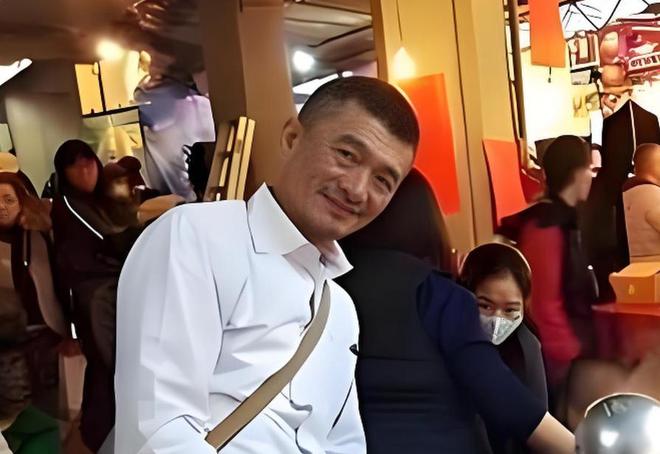 亿万富豪娶日本妻负债15亿被抛弃摆摊还债14亿59岁累死街头(图21)