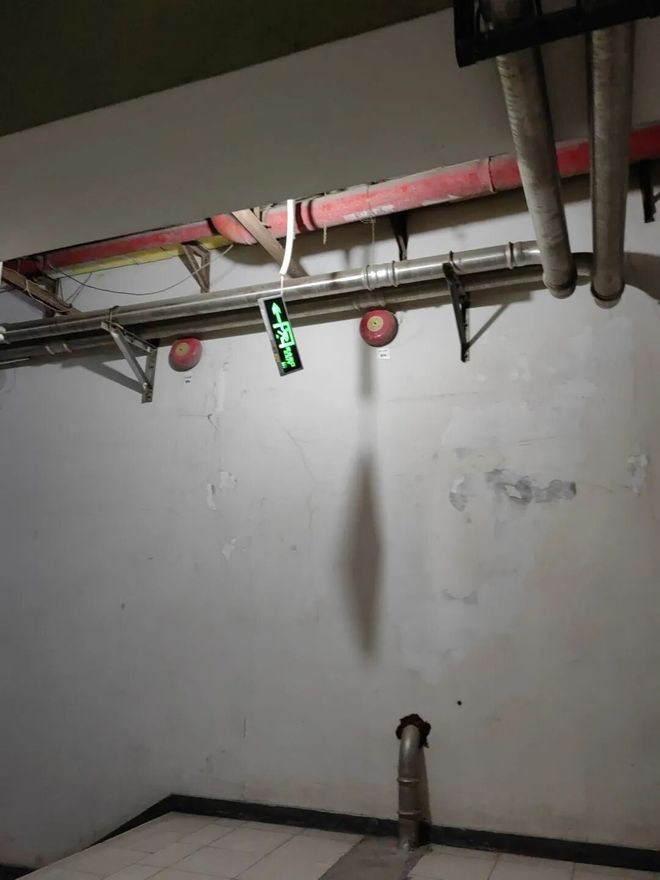 直击深圳多区高层建筑消防细节!记者走访多处接报即改(图9)