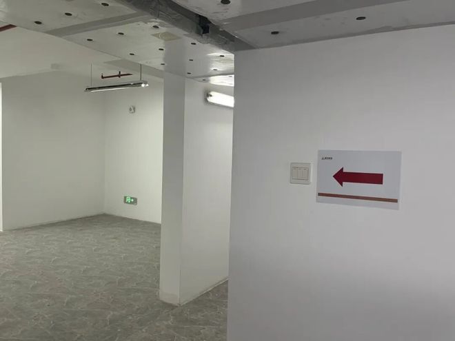 直击深圳多区高层建筑消防细节!记者走访多处接报即改(图5)