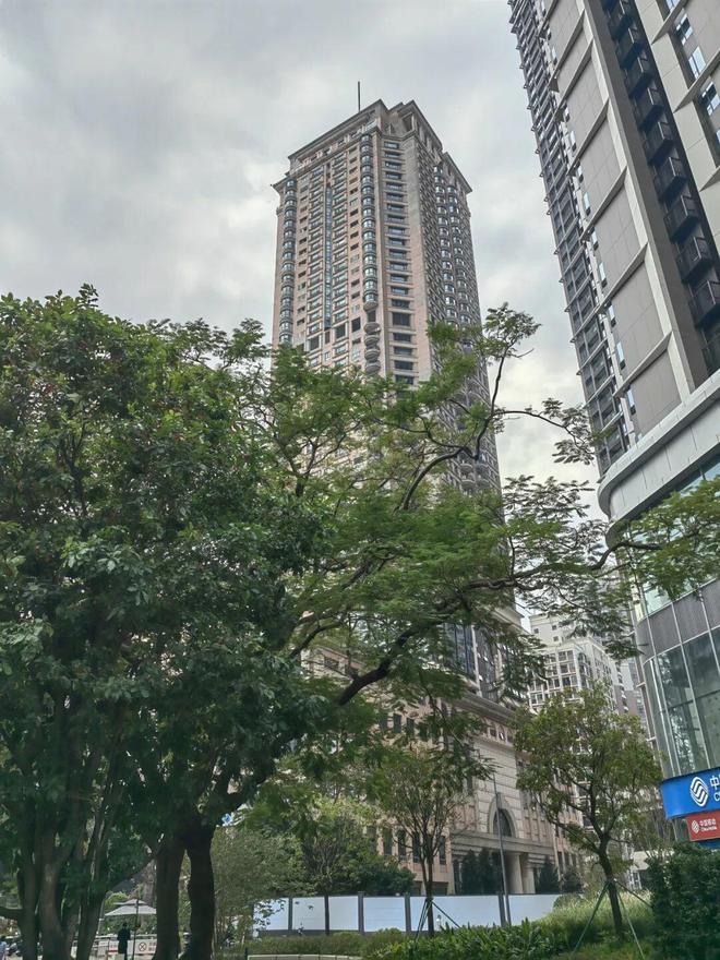 直击深圳多区高层建筑消防细节!记者走访多处接报即改(图6)