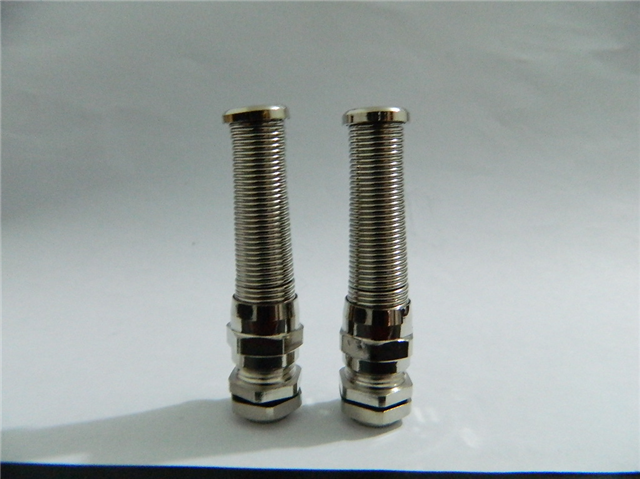 汇瑞流体申请散热片用90度分水器装置专利温度调节响应快