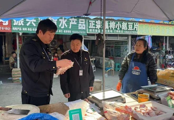 早读 局地暴雪!唐山地震!伊朗证实:遇难!美航母火灾!山姆紧急下架!周杰伦凌晨发布!(图15)