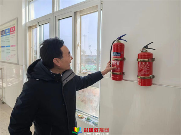 走近3·15执法稽查在行动 ——铁拳出击护消费严格执法保民生